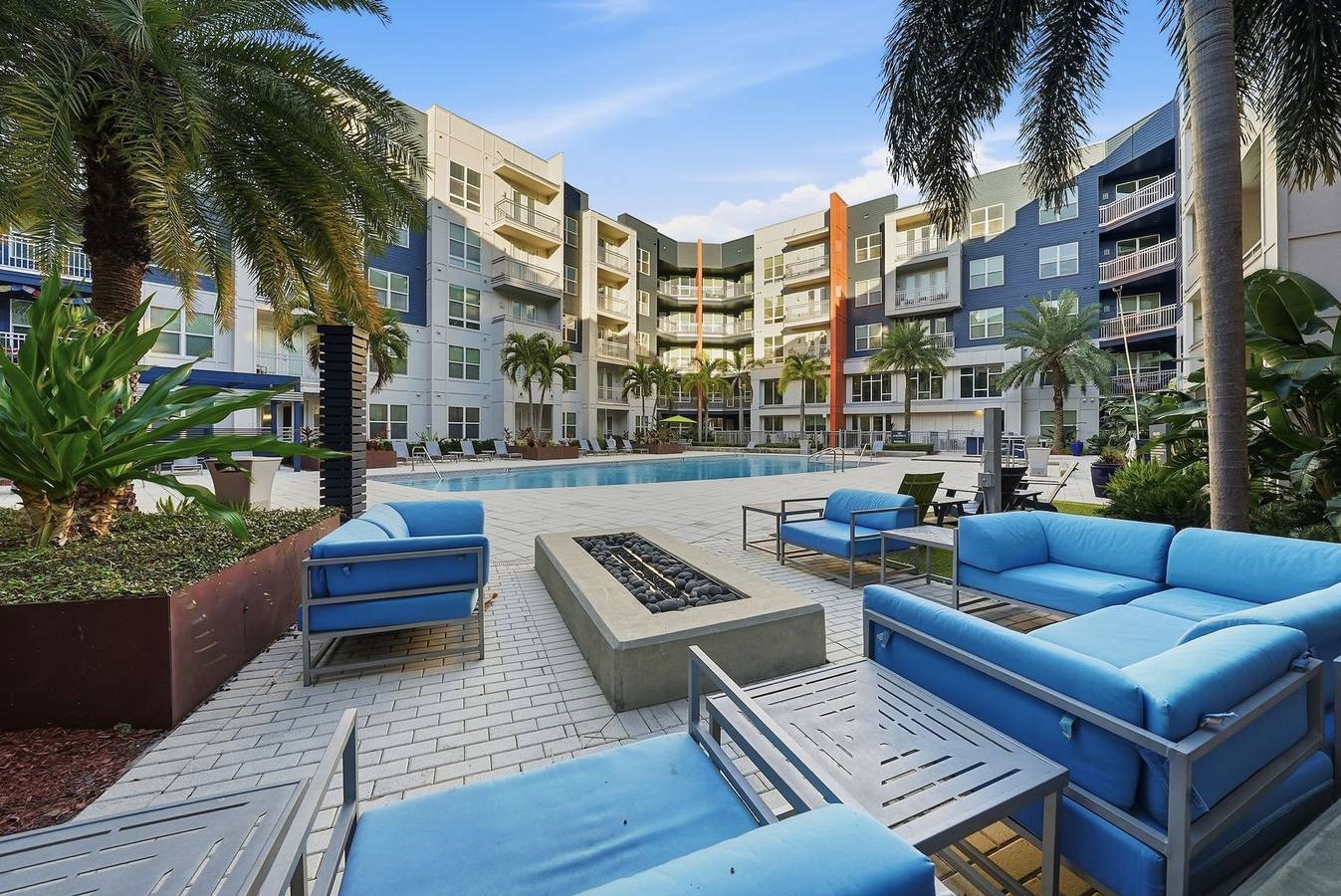Apartamento entero, Modern 2Br w/ Pool + Pet-Friendly | Unit #22 in South Tampa, Tampa