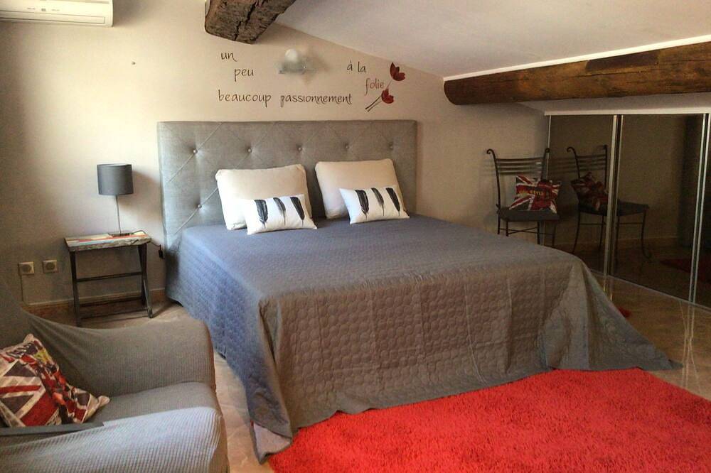 Magnificent house with heated pool 10 minutes from the beach in Florensac, Mittelmeerküste (Frankreich)