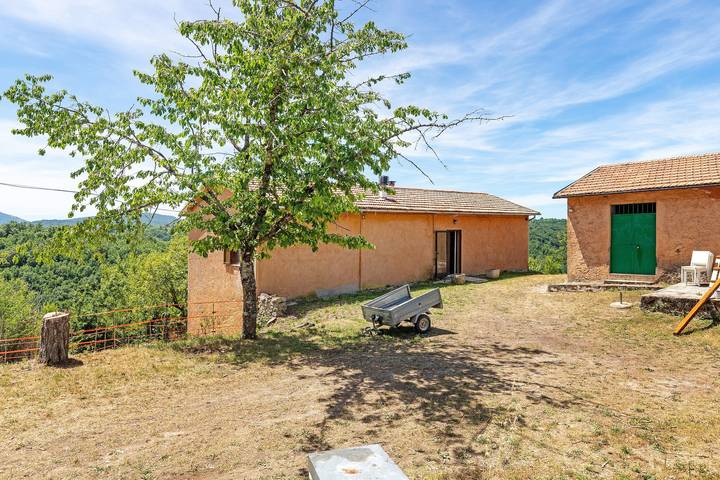 Landhaus 'Le Vallocchie' mit Bergblick und privatem Garten in Concerviano, Terminillo