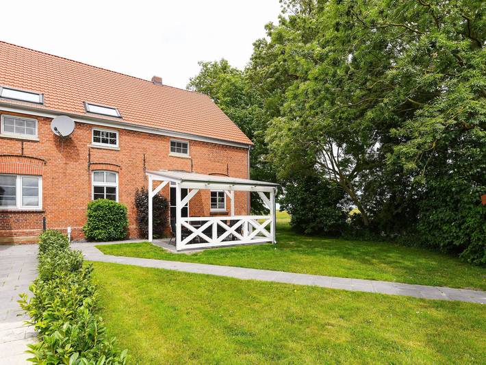 Bauernhof für 8 Personen, mit Ausblick und Garten sowie Terrasse in Bensersiel