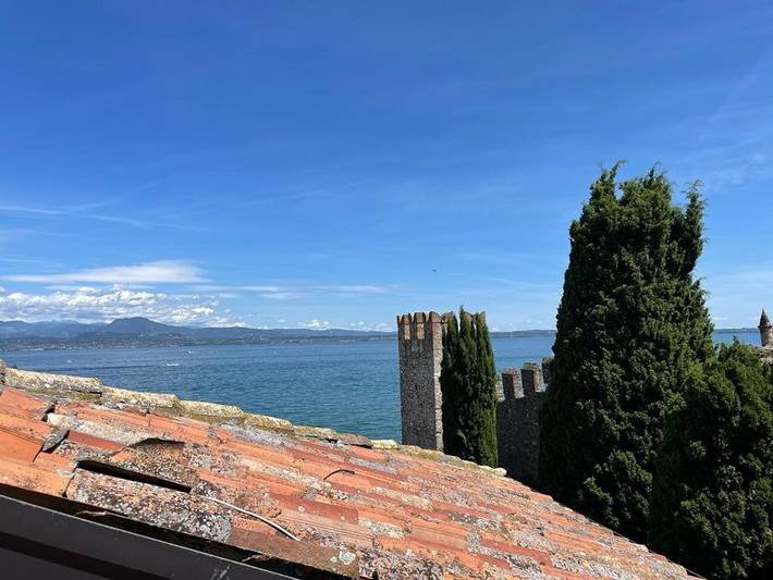 BnB für 4 Personen, mit Ausblick und Terrasse in Sirmione