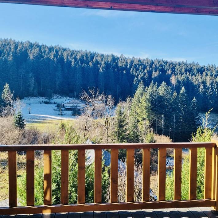 Gîte pour 6 personnes, avec balcon, adapté aux familles à Rochesson - 2