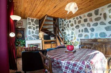 Gîte pour 2 Personnes dans Murol, Région de Besse-et-Saint-Anastaise, Photo 3