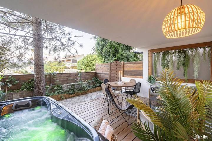 Appart’hôtel pour 3 personnes, avec terrasse et jacuzzi