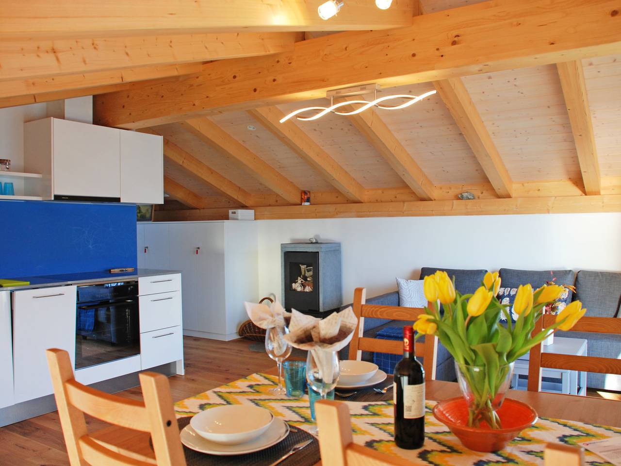 Entire apartment, Cà dal Non in Ronco sopra Ascona, Ticino Alps and Verbano