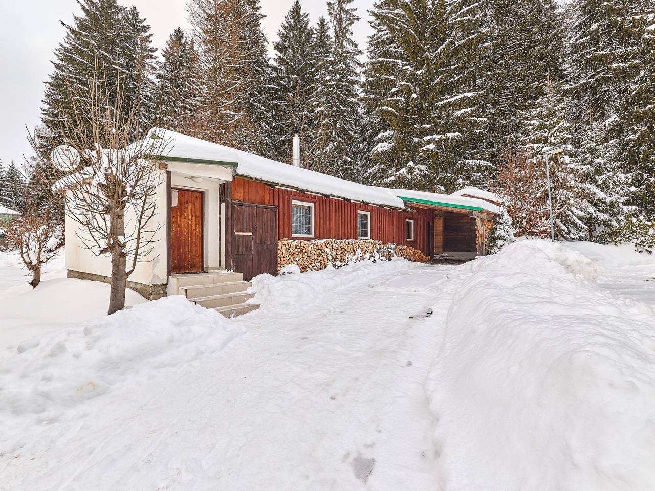 Chaloupka U lesa in Harrachov, Karkonosze Czechy