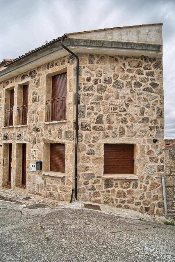 Casa rural para 6 personas, con vistas y terraza en Parque Natural de las Arribes del Duero - 4