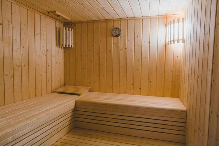 Villa für 10 Personen, mit Balkon und Whirlpool sowie Sauna