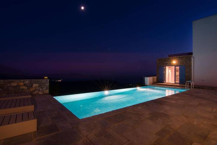 Villa für 11 Personen, mit Garten - 1