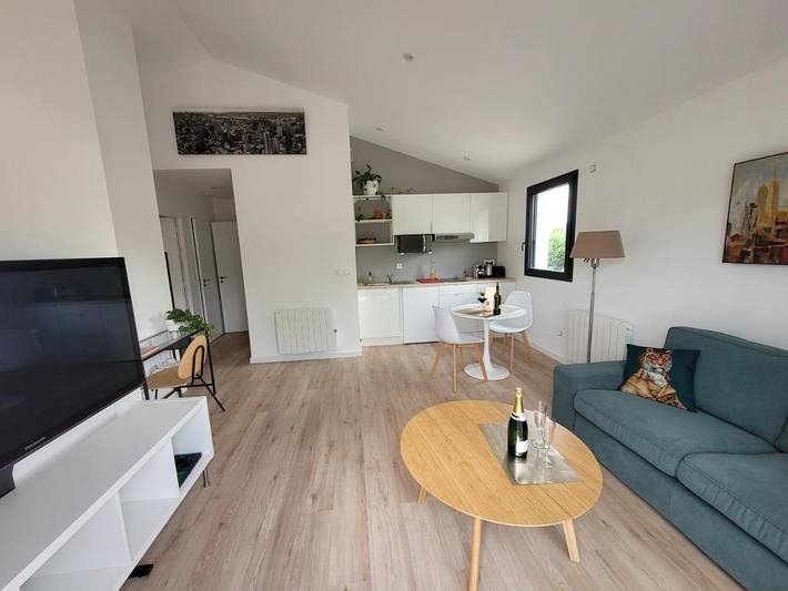 Gîte pour 2 personnes, avec Balcon ainsi que Terrasse et Vue à Artigues-près-Bordeaux - 2