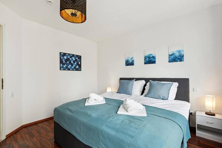 Ferienwohnung für 4 Personen, mit Balkon und Terrasse in Wiesbaden - 2