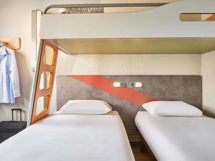 Hôtel pour 3 personnes, avec terrasse à Aubervilliers - 4