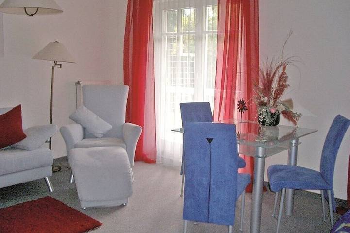 Ferienwohnung für 2 Personen, mit Sauna und Balkon in Neualbenreuth - 4