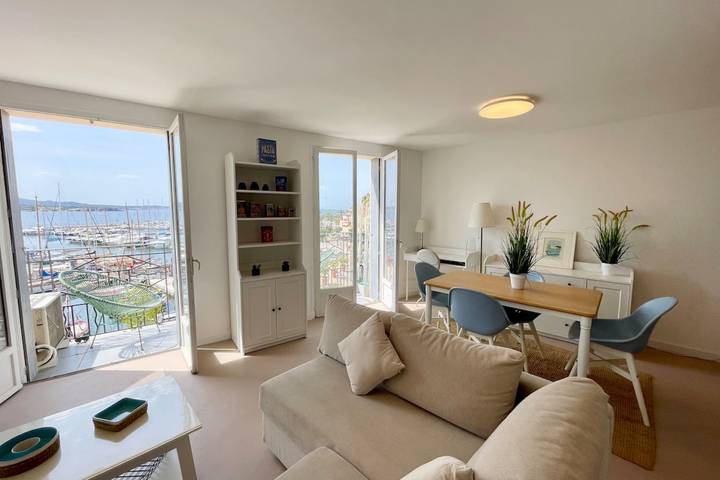 Ferienwohnung für 2 Personen, mit Terrasse, mit Haustier in Sanary-sur-Mer