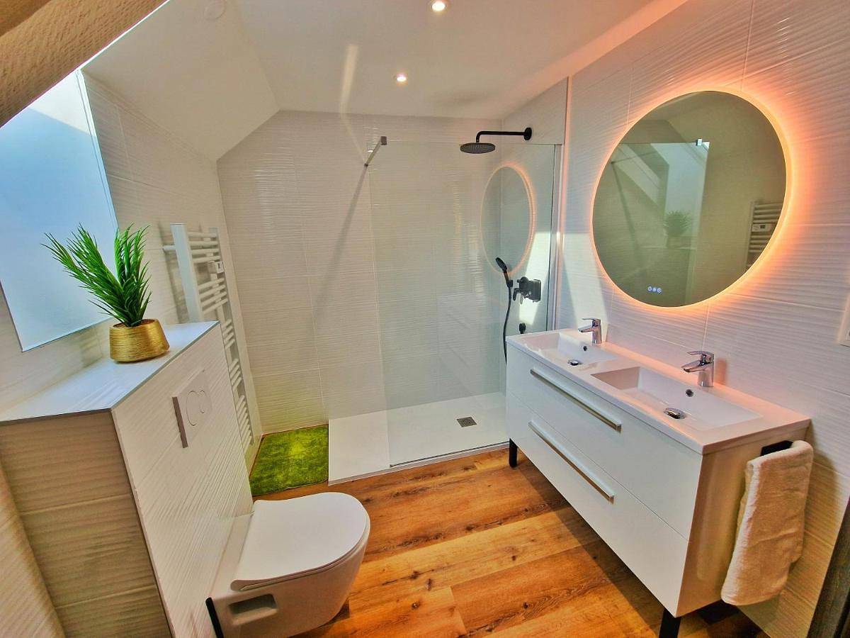 Appartement entier, Bali Spa-4 Pers-Jacuzzi-Parking-Jardin-Clim-Colmar in Muntzenheim, Région de Colmar