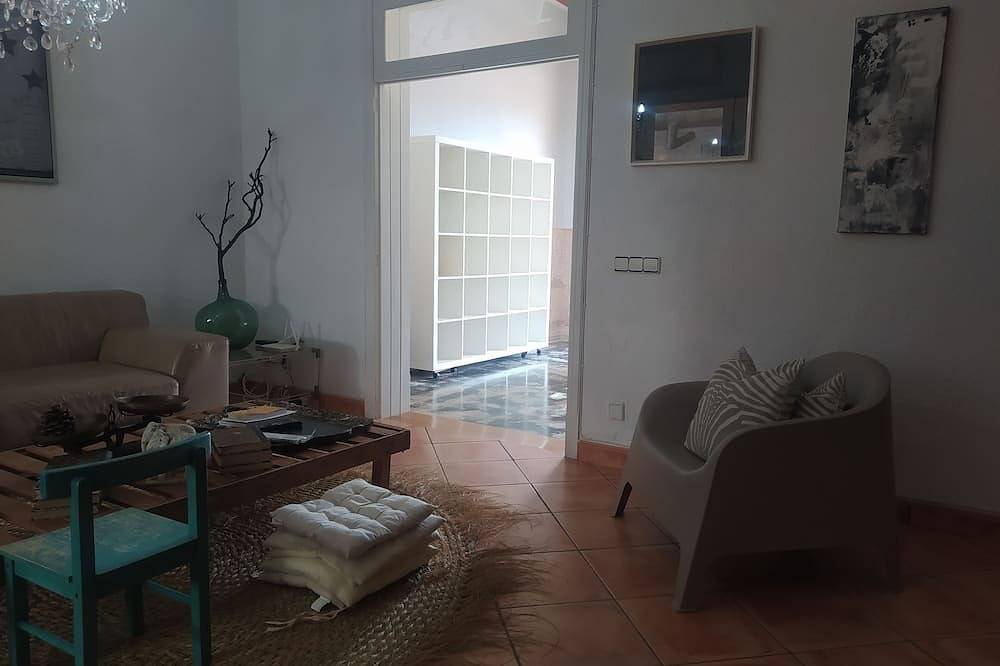 Cozy house in Petra 10 minutes from the Rafa Nadal Academy in Petra, Majorca Center