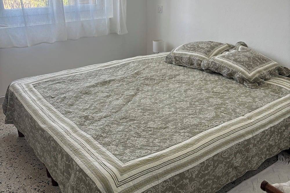 Bella Suare Maison Rez de jardin T3 in Calenzana, Calvi region