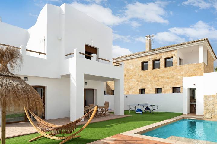 Casa vacanza per 9 persone, con Balcone e Giardino a Zahara de los Atunes