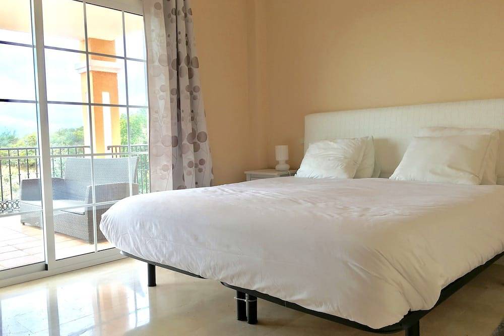 #Heated Private pool with Sea and Mountain Views* in Torreblanca (Fuengirola), Fuengirola