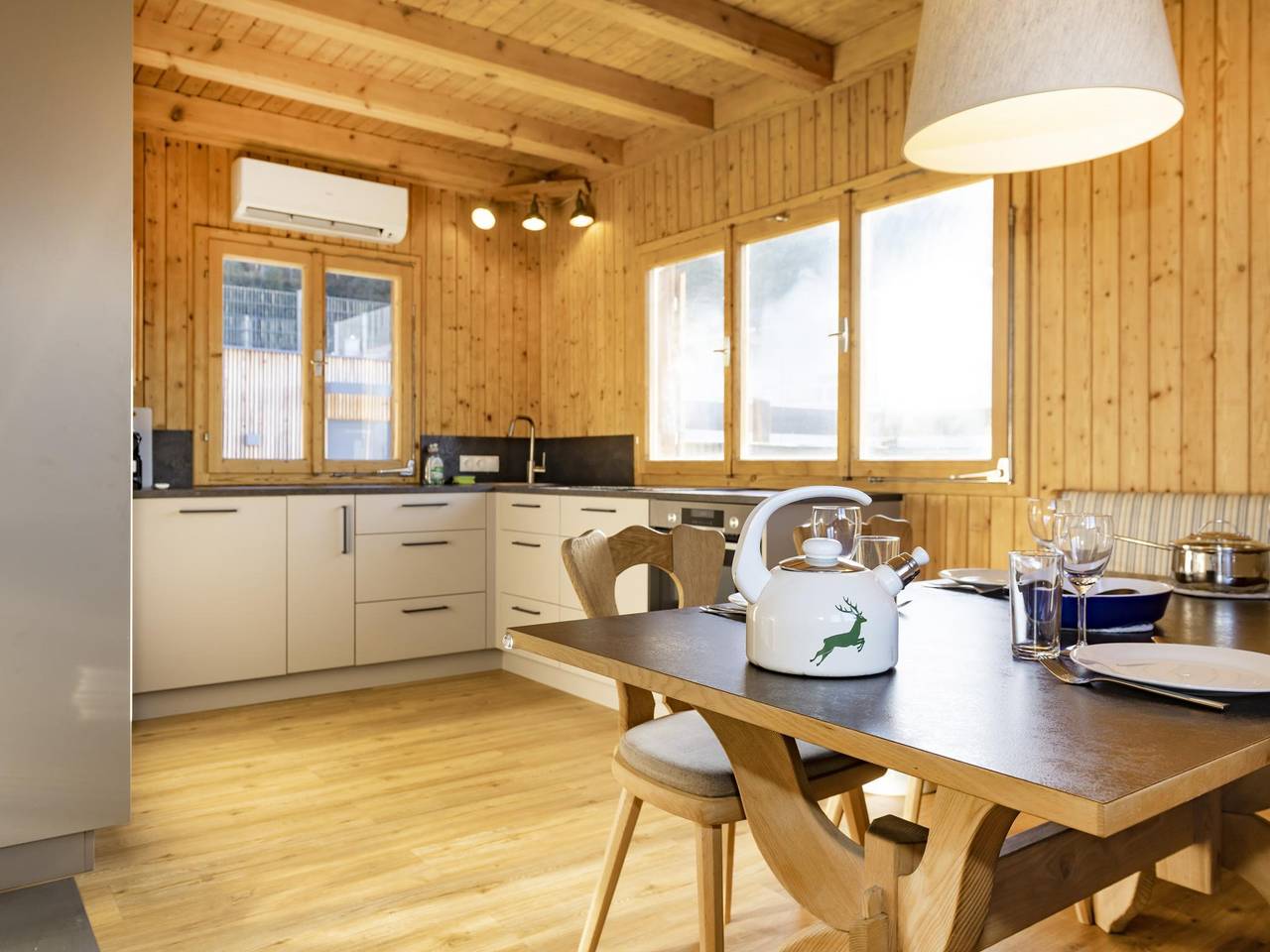 Maison confortable avec jardin privé in Alpes de Tux, Pill