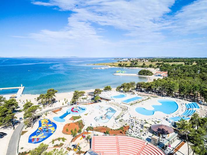 Camping pour 4 personnes, avec Terrasse et Piscine en Dalmatie