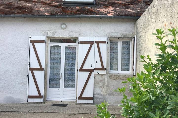 Gîte pour 6 personnes, avec jardin, animaux acceptés à Chailles