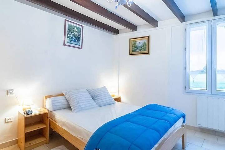 Gîte pour 6 personnes, avec jardin et terrasse à Arces - 2