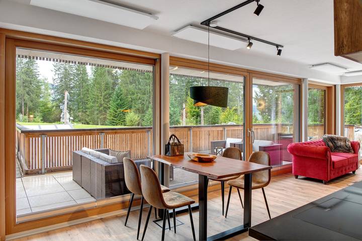 Geheel appartement, Appartement 'Zugspitzstudio' met Uitzicht op de Bergen, Privéterras en Wi-Fi in Ehrwald, Ammergauer Alpen (Oostenrijk)