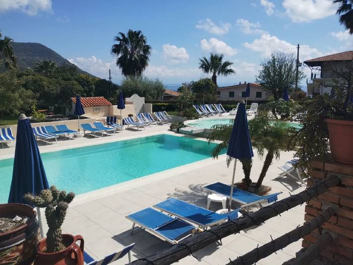 Appartamento vacanze per 5 persone, con giardino e piscina, con animali domestici in Calabria