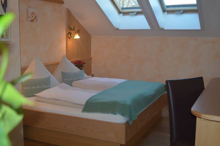 Gasthof Huberwirt - Einzelzimmer mit Dusche/Wc in Rosenheim, Oberbayern