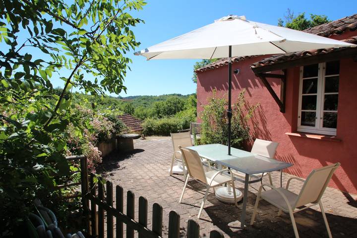 Gîte pour 4 personnes, avec piscine