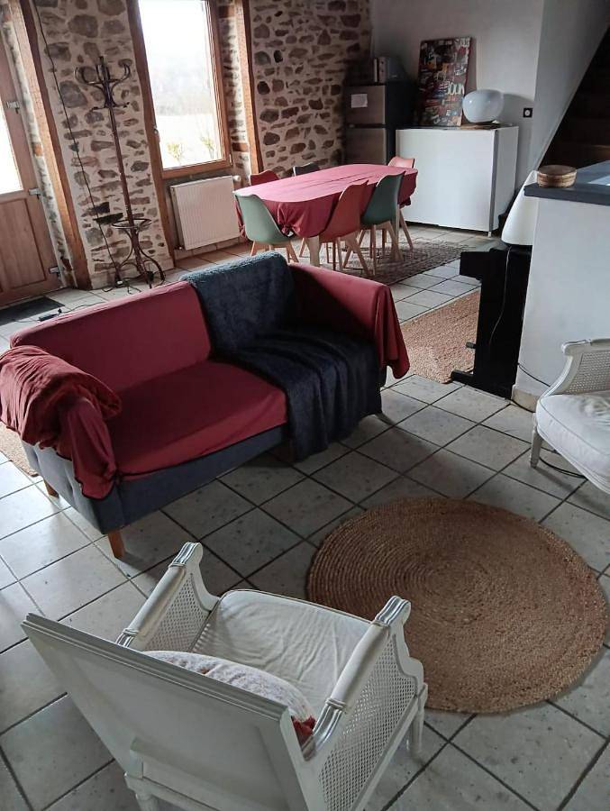 Location de vacances pour 6 personnes, avec jardin à Vigeois - 2