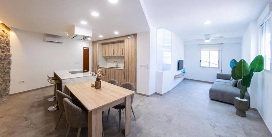 Gîte pour 6 personnes, avec terrasse et vue à Eslida - 4