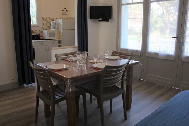 Appartement entier, Ronce-les-Bains - Appartement Rez-De-Chaussée droit - 90m de la Plage in La Tremblade, Côte de Beauté