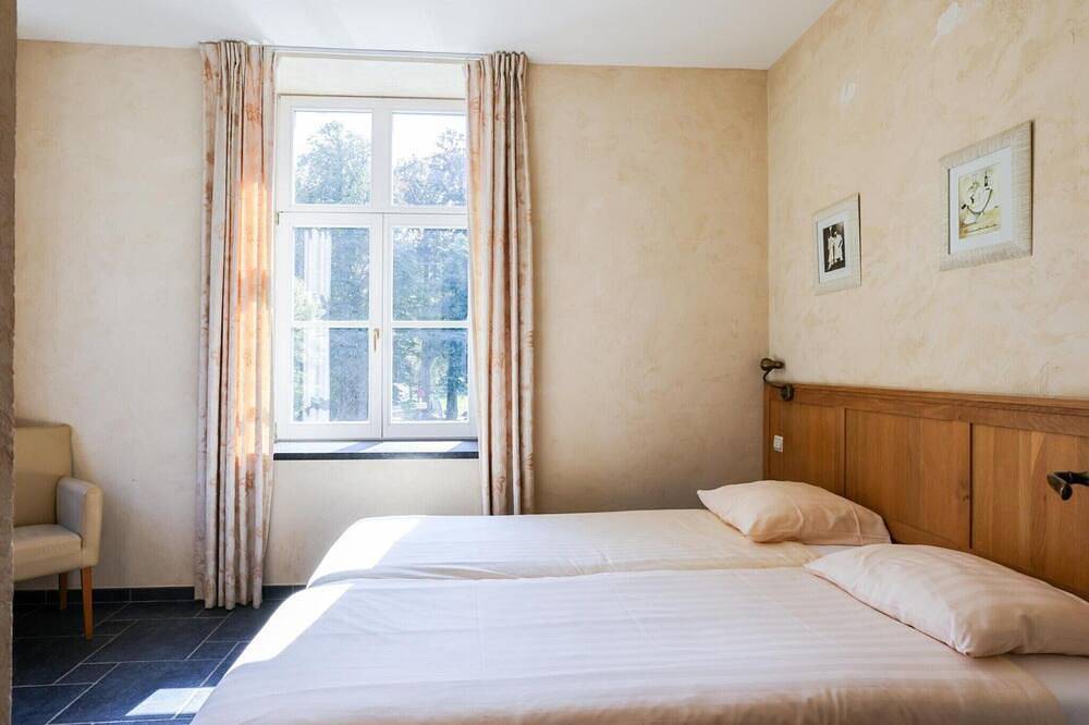 Grand appartement dans un château du Xvie siècle in Aywaille, Région de Liège