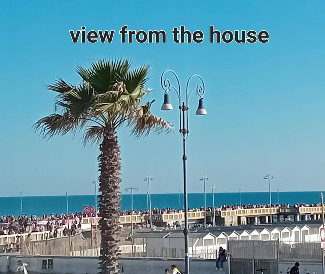 Appartamento intero, House Rome front sea in Ostia, Roma