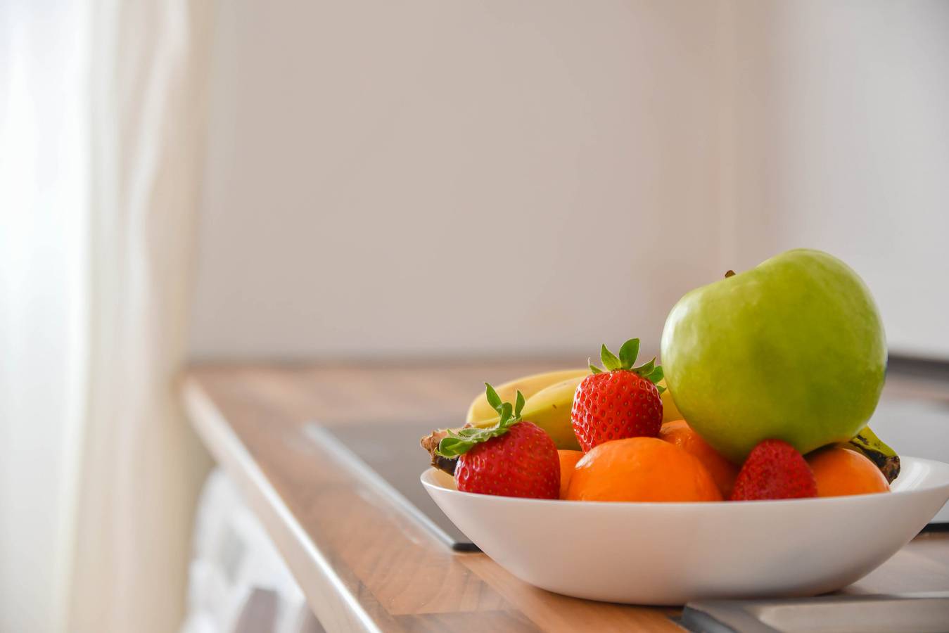 Estudio entero, M (Mlu422) Tetuan "La Latina" in Tetuán (desambiguación), Madrid