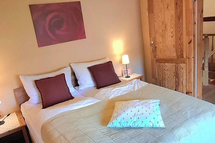 Stylish 100m² accommodation with fireplace, terrace and three bedrooms in Este de Fehmarn, Puttgarden