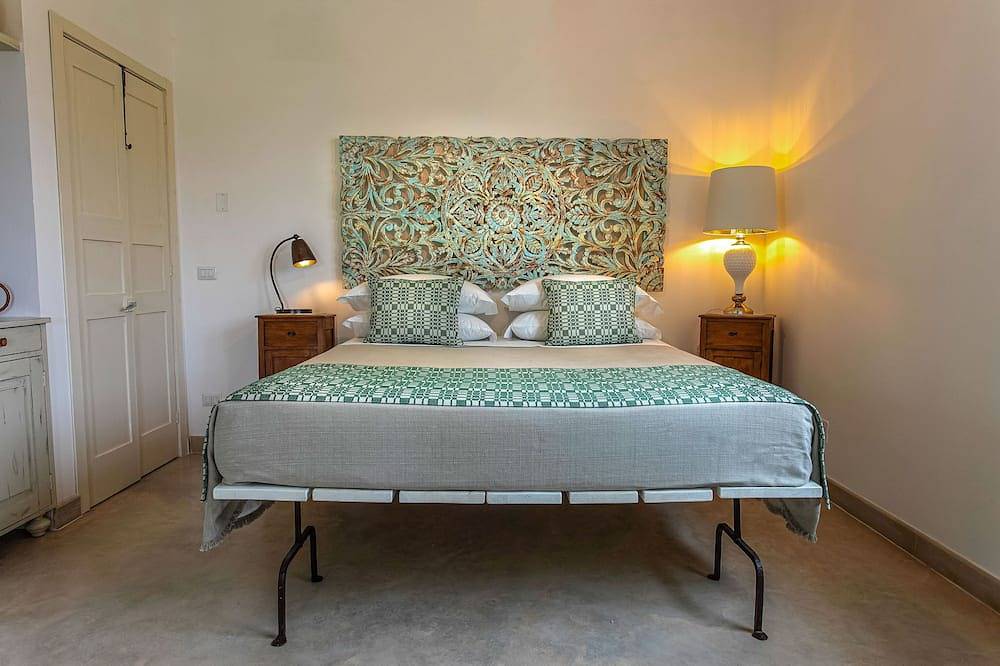 Masseria Ferarelli - \"Rizzeddrha\" Room with Patio in Diso, Lecce Provinz