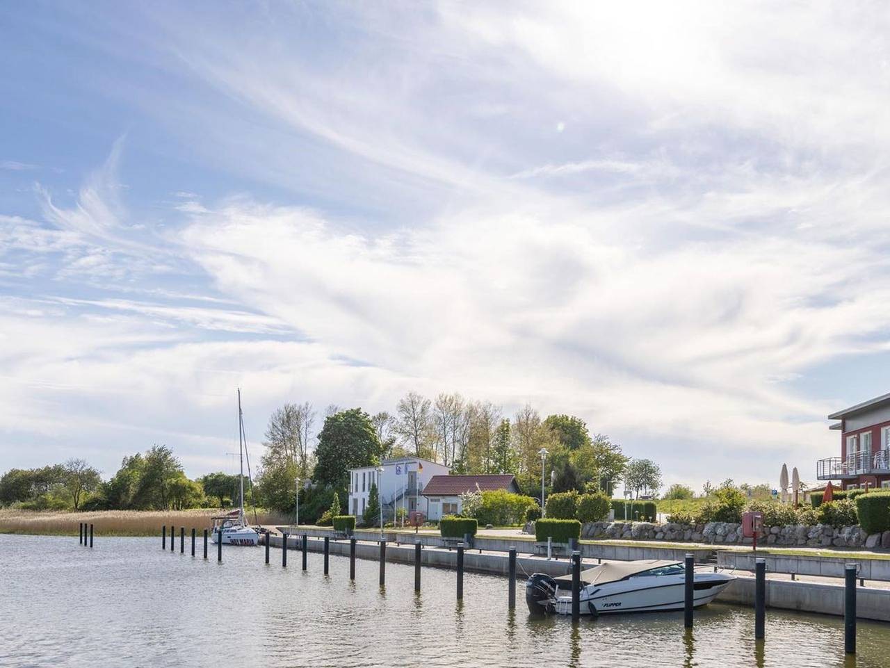 Ganze Ferienwohnung, Ferienwohnung Boddenblick - Urlaub am Naturhafen Puddemin in Puddemin, Poseritz