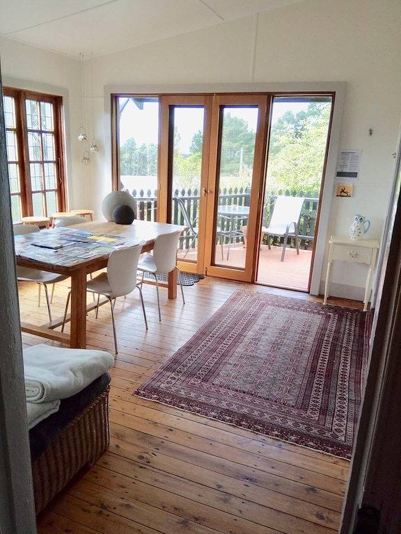 Cottage for 4 people, with garden and terrace, with pets in Blue Mountains