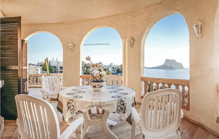 Appartement en bord de mer avec parking, piscine et terrasse in Cala les Urques (Maryvilla), Maryvilla
