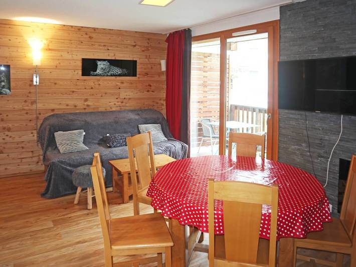 Chalet pour 8 personnes, avec Balcon et Jacuzzi ainsi que Piscine et Sauna à Les Orres