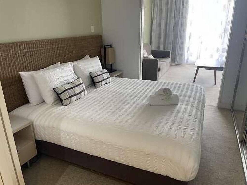 Ganze Wohnung, Pool, beach & cafes, Top Notch in Ettalong Beach, New South Wales