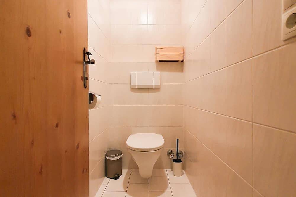 Ganze Wohnung, Alpenflair Apartment mit Balkon - inkl Parkplatz #2 in Stubaier Alpen, Götzens