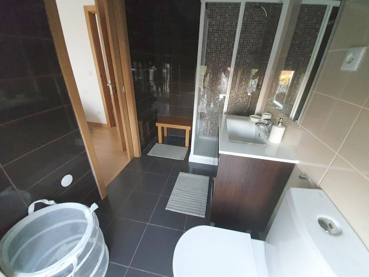 Apartamento de férias inteiro, Double Room with Balcony in U. F. Seia, São Romão e Lapa dos Dinheiros, Seia
