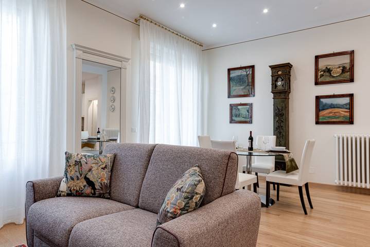 Entire apartment, Apartment 'Dream House Scialoia' with Balcony, Wi-Fi and Air Conditioning in Florence, Florence Province