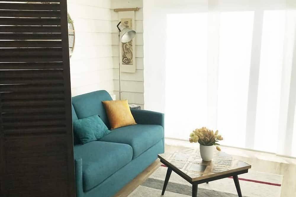 Neizh Bihan - Plougoumelen in Plougoumelen, Côte des Mégalithes