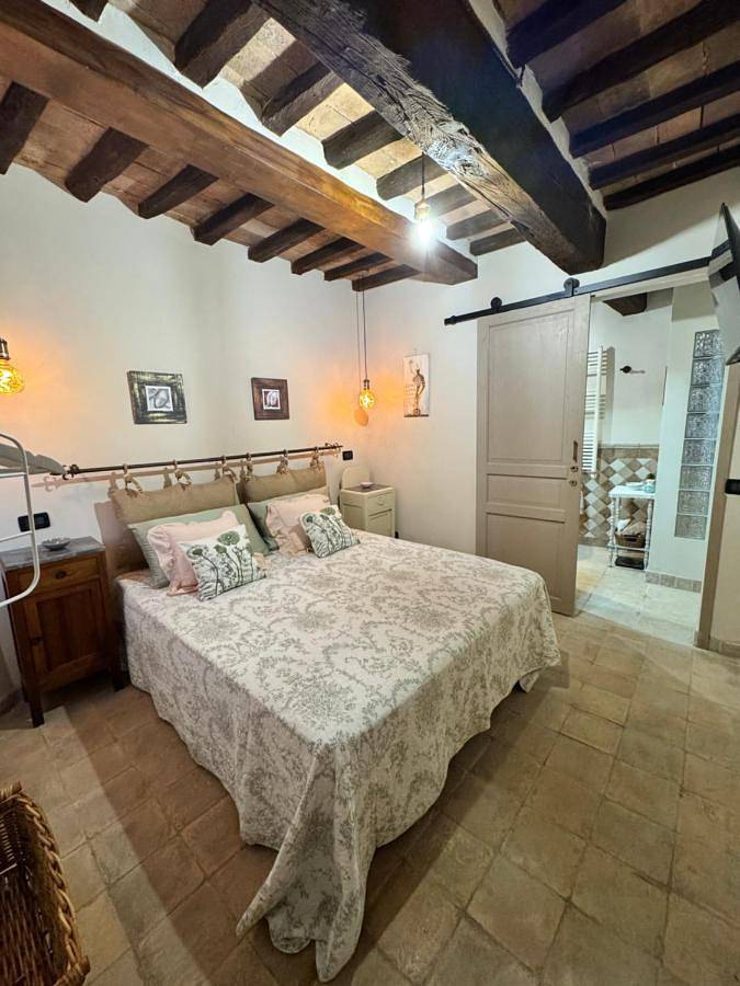 Appartamento per 2 persone, con Idromassaggio e Panorama a Acquapendente