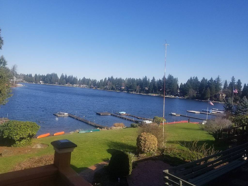 Ganze Wohnung, Seattle Tacoma · Seattle / Flughafen / Stadtbahn / Seatac / 1 Zim. Wohnung / Haus am Wasser in SeaTac, King County